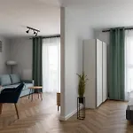 Rentplanet - Apartament Reja