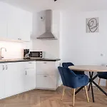 Rentplanet - Apartament Reja